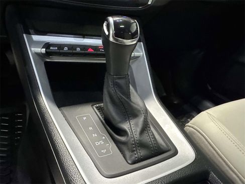 Used 2022 Audi Q3 2.0T Premium image 26