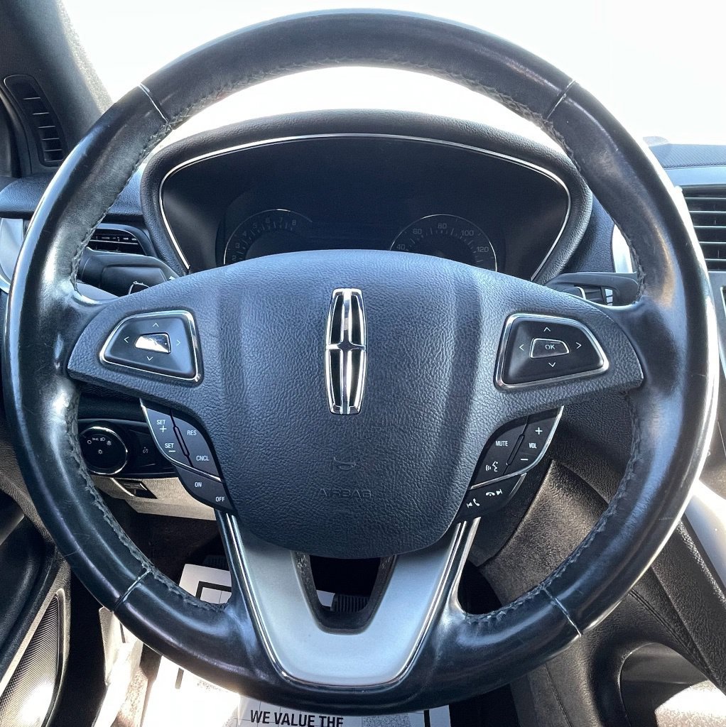 Used 2017 Lincoln MKC Reserve FWD image 18