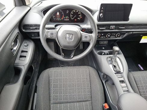 New 2026 Honda HR-V LX image 9