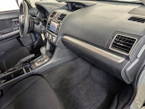 Used 2015 Subaru Crosstrek 2.0i Premium image 12