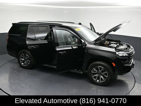 Used 2023 Chevrolet Tahoe Z71 w/ Luxury Package AWD/4WD image 35