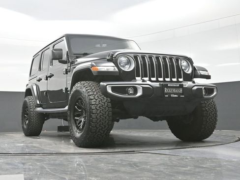 Used 2018 Jeep Wrangler Unlimited Sahara image 21