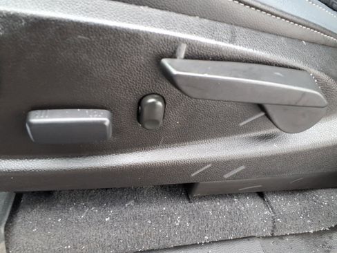 Used 2020 Chevrolet Colorado Z71 image 12