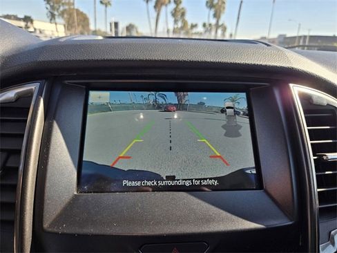 Used 2022 Ford Ranger XLT w/ Equipment Group 301A Mid image 11