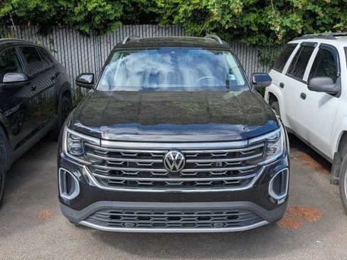 Used 2024 Volkswagen Atlas SEL AWD/4WD image 9