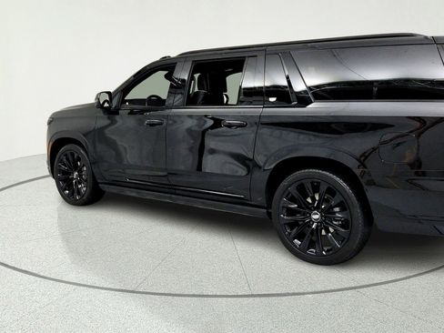 Certified 2026 Cadillac Escalade ESV Platinum Sport AWD/4WD image 3