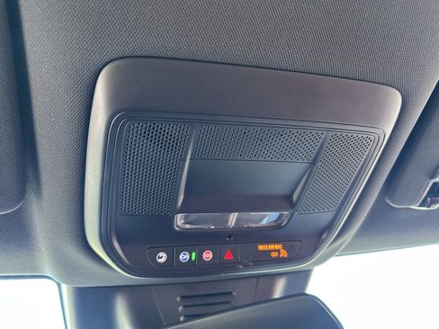 New 2025 Chevrolet Equinox EV RS image 51