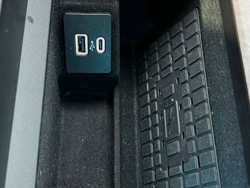 Used 2024 Lincoln Navigator L Reserve w/ Monochromatic Package image 32