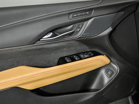 Used 2022 Cadillac CT4 V Blackwing w/ Driver Assist Package image 17