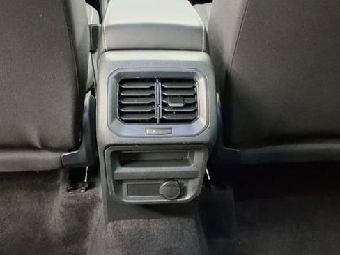 Used 2024 Volkswagen Tiguan S image 22