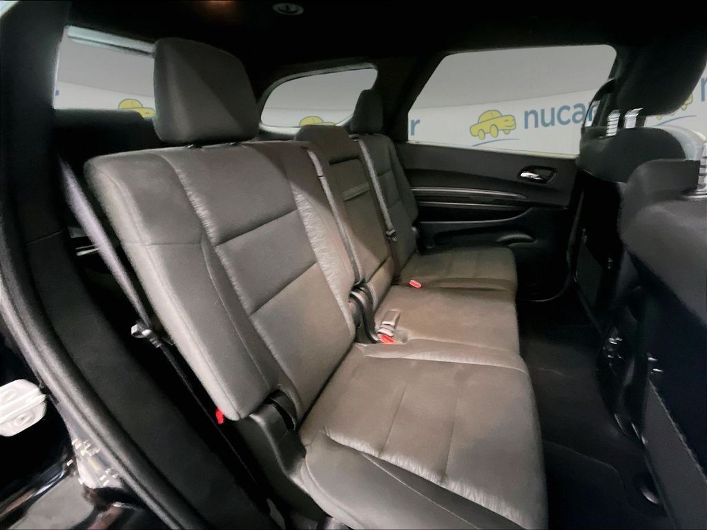 Used 2025 Dodge Durango GT AWD/4WD image 16
