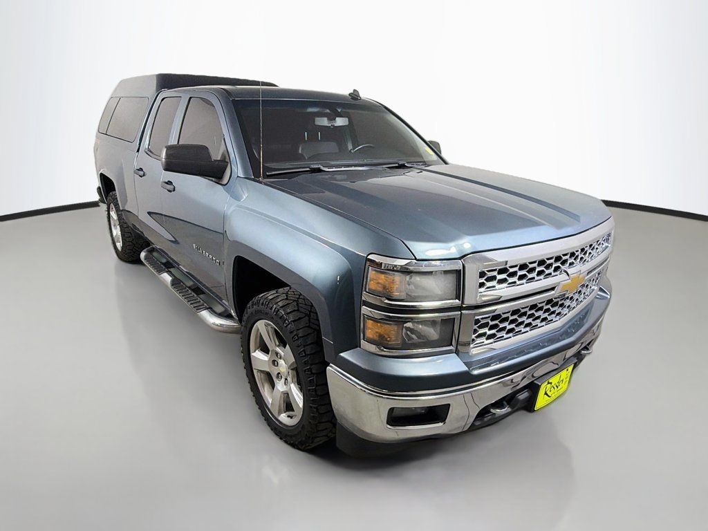 Used 2014 Chevrolet Silverado 1500 LT w/ LT Convenience Package AWD/4WD image 4