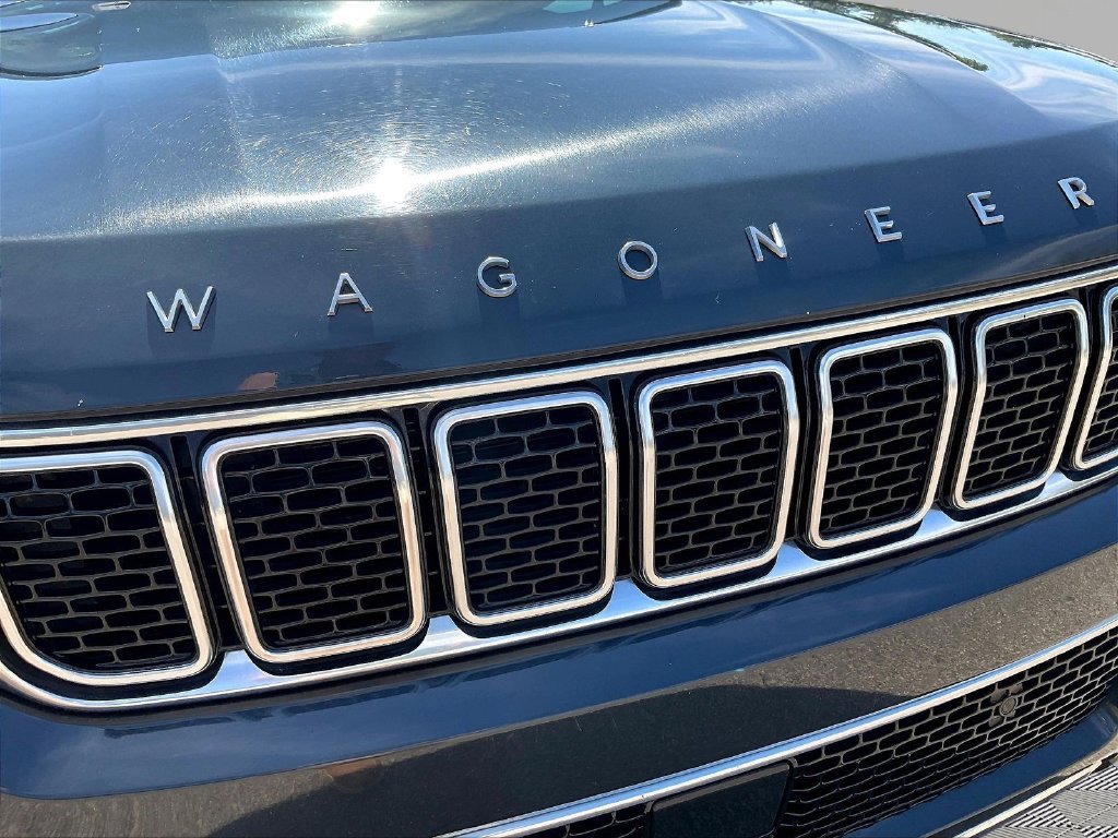 Used 2024 Jeep Wagoneer L Series III w/ Flexible Seating Group AWD/4WD image 37