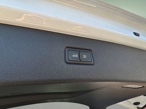 Used 2019 Audi Q7 2.0T Premium w/ Cold Weather Package image 39