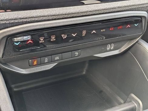 New 2026 Jeep Cherokee Laredo AWD/4WD image 28