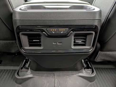 New 2026 GMC Sierra 1500 AT4 w/ AT4 Premium Package AWD/4WD image 31
