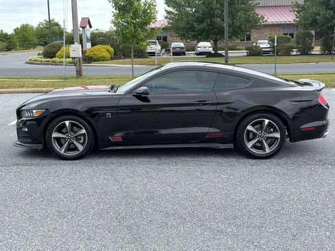 Used 2015 Ford Mustang Coupe w/ Equipment Group 051A RWD image 5