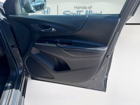 Used 2020 Chevrolet Equinox Premier image 33