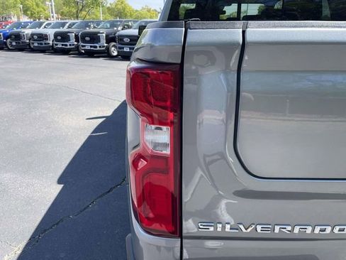 Used 2024 Chevrolet Silverado 1500 LT Trail Boss w/ Convenience Package II image 30