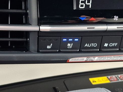 Certified 2026 Toyota Sienna Platinum AWD/4WD image 26