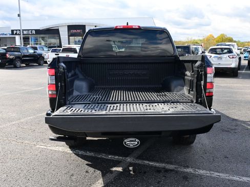 Used 2023 Nissan Frontier SV w/ Technology Package image 11