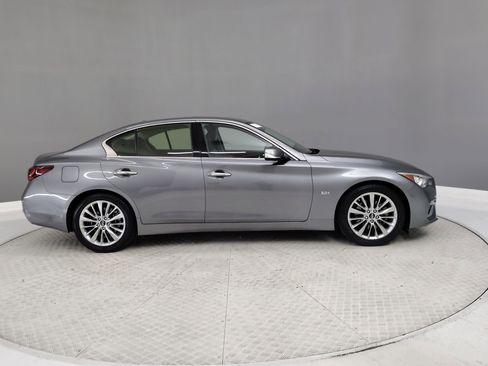 Used 2019 INFINITI Q50 Luxe w/ Essential Package (3.0T Luxe) image 5
