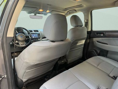 Used 2018 Subaru Outback 2.5i Limited image 35