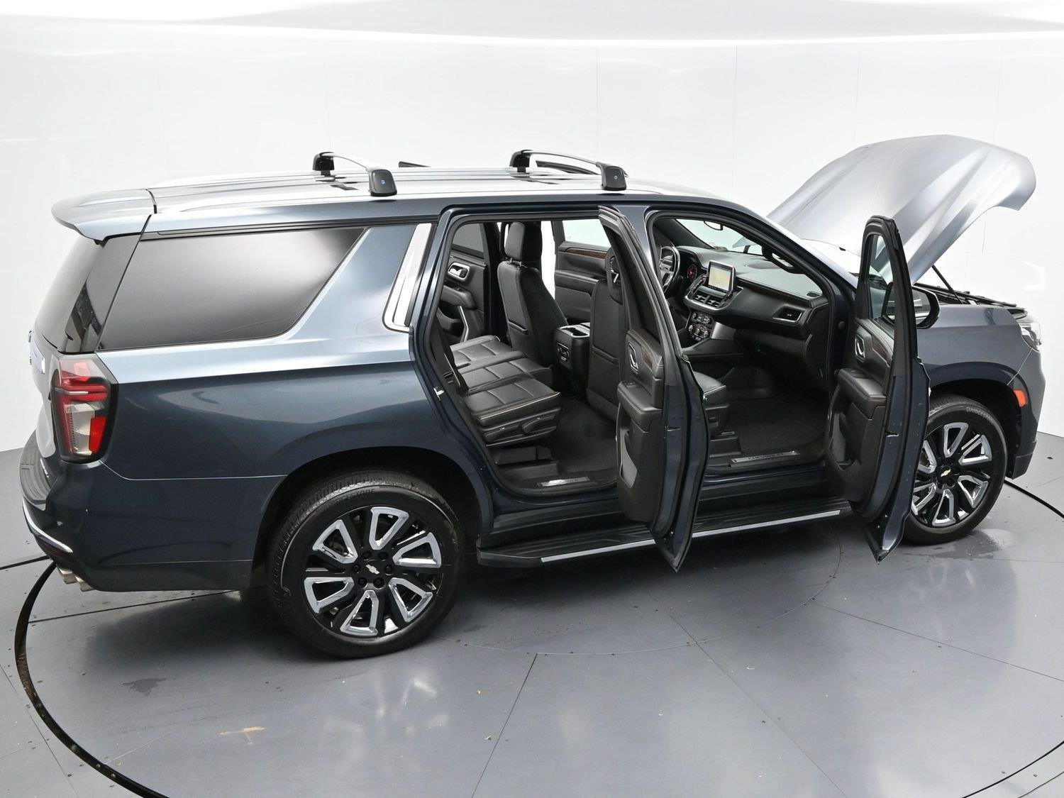 Used 2021 Chevrolet Tahoe Premier AWD/4WD image 41