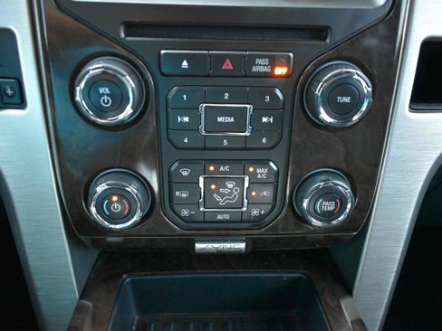 Used 2014 Ford F150 Platinum AWD/4WD image 20