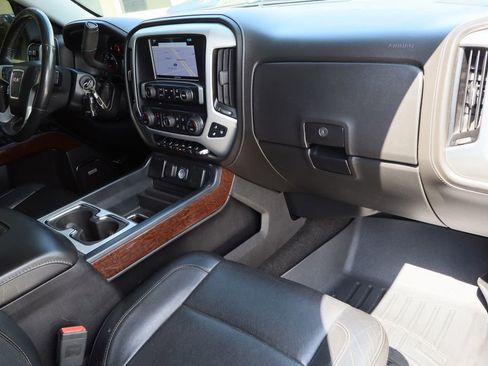 Used 2017 GMC Sierra 1500 SLT AWD/4WD image 31