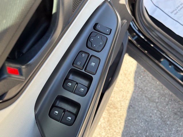 Used 2023 Hyundai Kona SEL AWD/4WD image 10