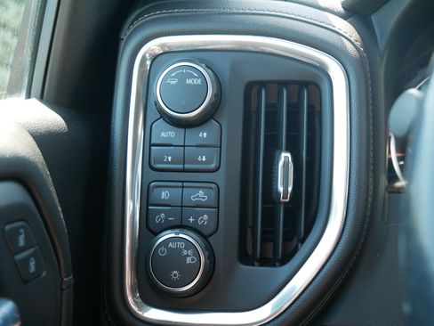 Used 2021 Chevrolet Silverado 1500 RST AWD/4WD image 23