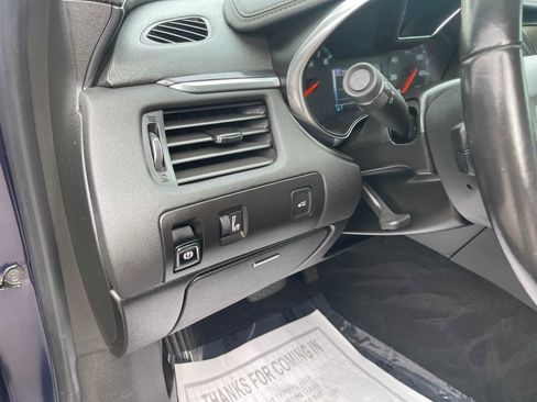 Used 2017 Chevrolet Impala LT image 19