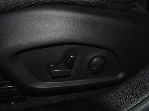 New 2026 Jeep Compass Latitude w/ Sun and Sound Group AWD/4WD image 14