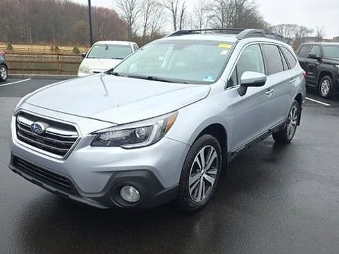Used 2018 Subaru Outback 3.6R Limited image 1