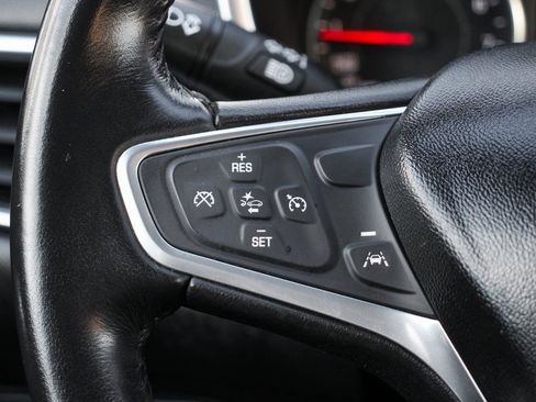 Used 2022 Chevrolet Equinox LT w/ Driver Convenience Package image 22