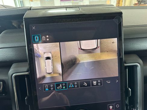 New 2026 GMC Yukon XL Denali image 31