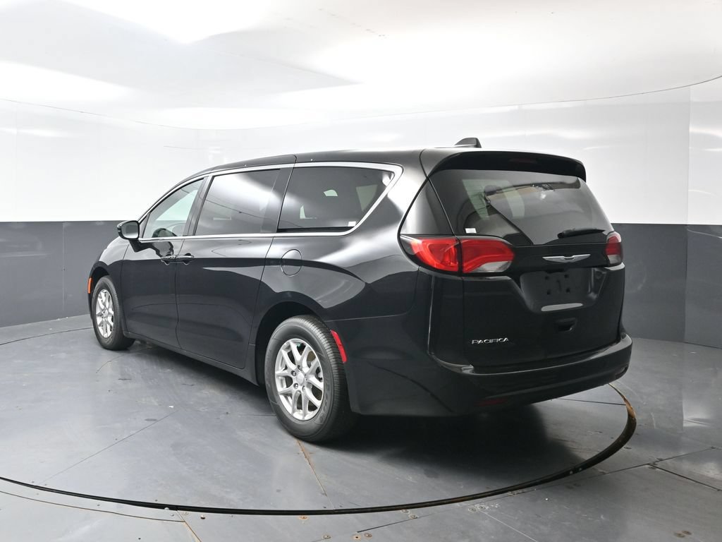 New 2027 Chrysler Pacifica LX FWD image 7