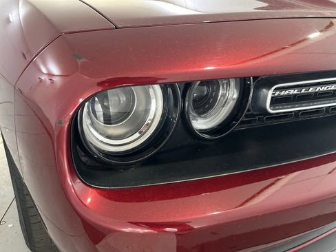 Used 2021 Dodge Challenger SXT w/ Driver Convenience Group RWD image 25