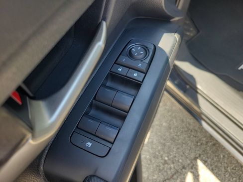 Used 2025 Toyota Tacoma TRD Sport RWD image 13