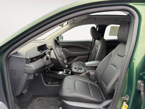 New 2025 Ford Mustang Mach-E Premium image 10