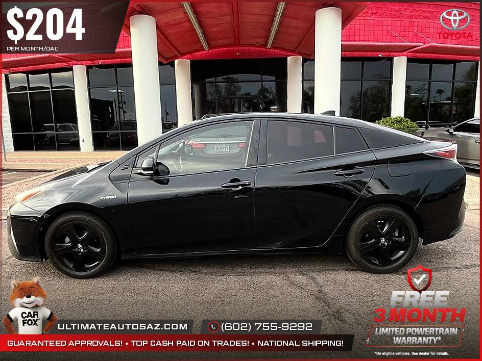 Used 2016 Toyota Prius Three Touring FWD image 2