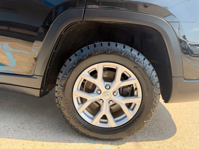 Used 2021 Jeep Grand Cherokee L Limited w/ Trailer Tow Group (B) AWD/4WD image 8