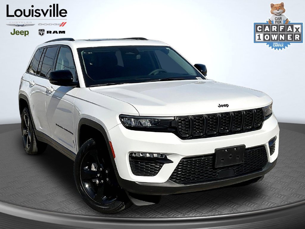 Used 2023 Jeep Grand Cherokee Limited w/ Black Appearance Package AWD/4WD image 1