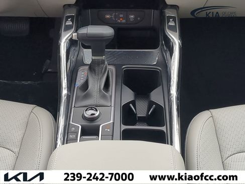 New 2025 Kia Sorento S w/ Panoramic Sunroof Package image 18