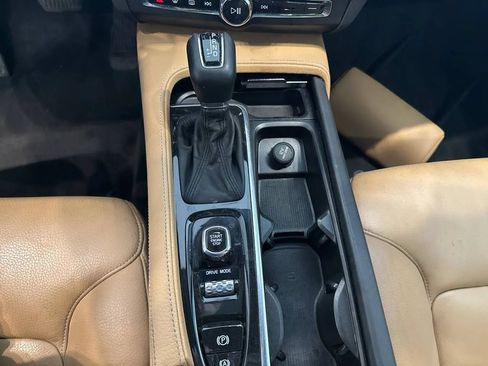 Used 2018 Volvo S90 T5 Momentum w/ Convenience Package AWD/4WD image 23