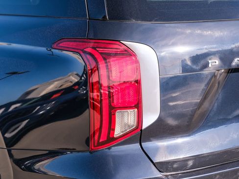 Used 2024 Hyundai Palisade SEL FWD image 7