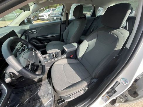 Used 2025 Kia K4 LXS image 34