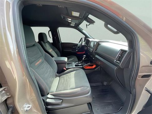 Used 2022 Nissan Frontier PRO-4X image 31