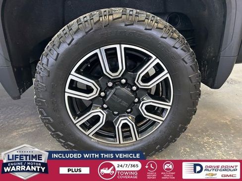 Used 2020 GMC Sierra 2500 AT4 w/ AT4 Premium Package image 9